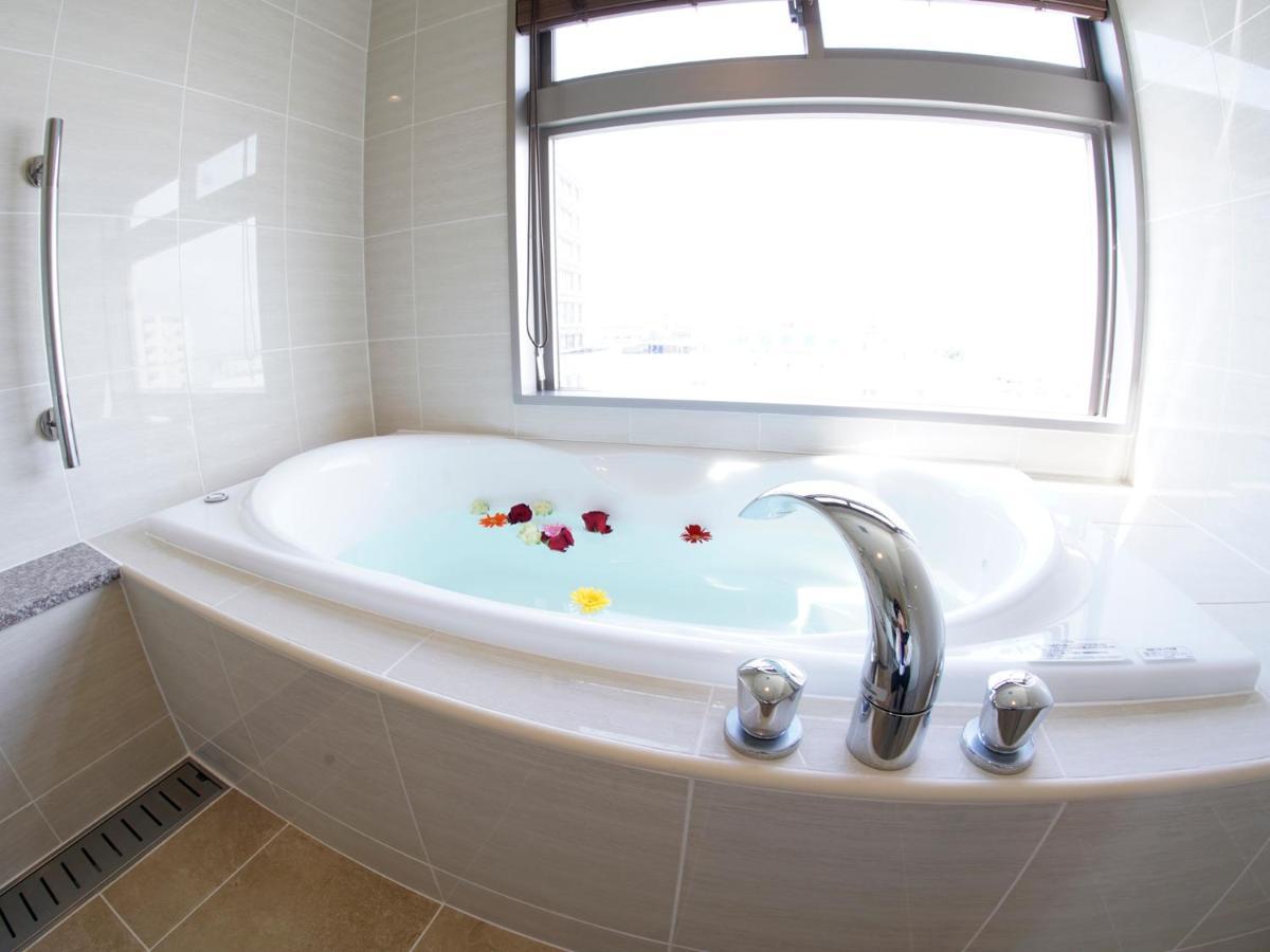 Hotel Omoro 58 Naha Eksteriør billede